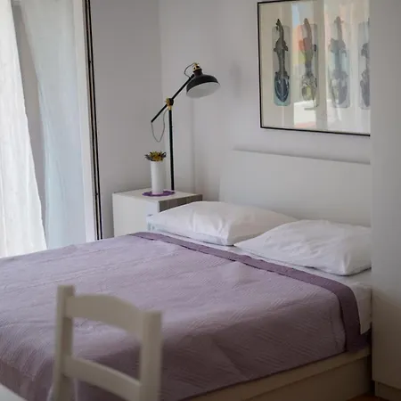 Manda Apartmán *