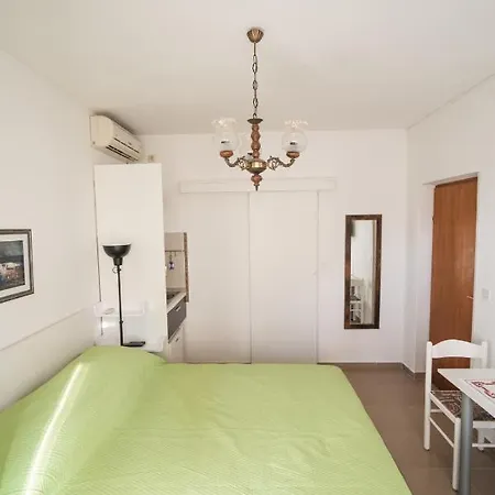 Manda Apartment *
