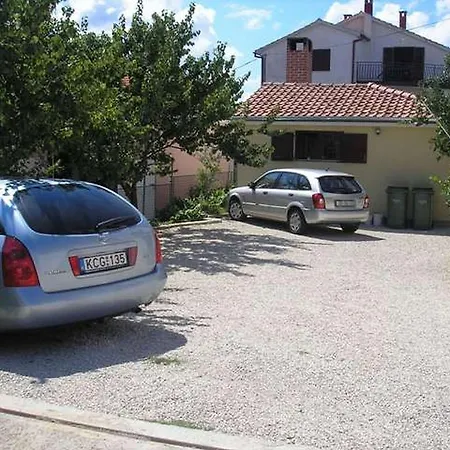 Apartment Manda *