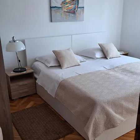 Manda Apartment