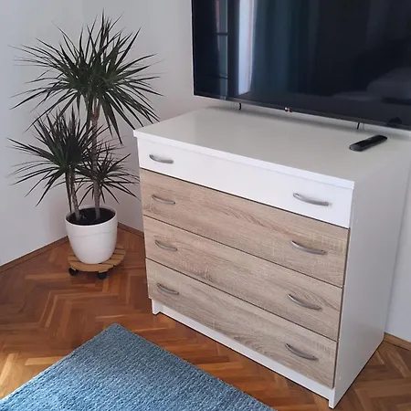 Apartment Manda