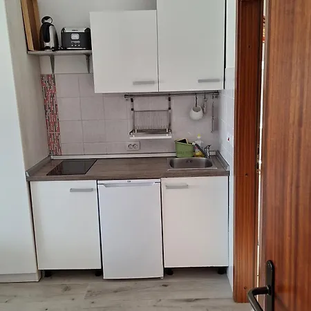 Manda Apartment *